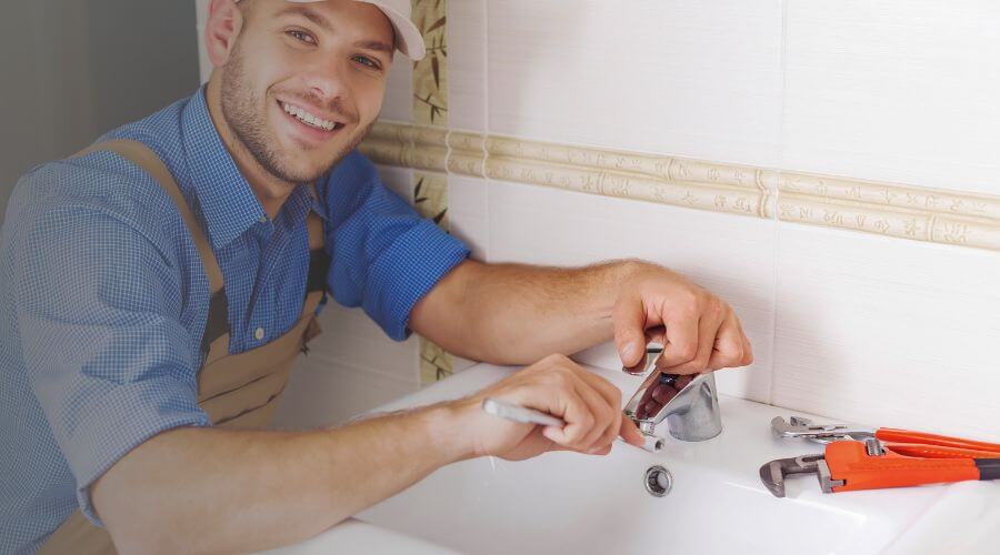 Professional clogged drains services in Earth City, MO